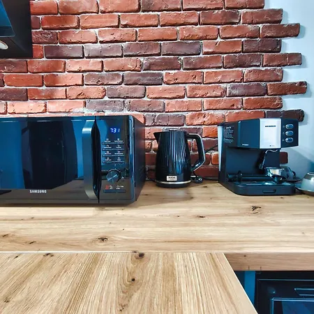 Botev Design - Walk To Old Town - Pumo