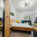 Botev Design - Walk To Old Town - Pumo Apartment Bucharest