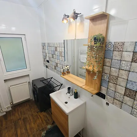 Botev Design - Walk To Old Town - Pumo Apartament