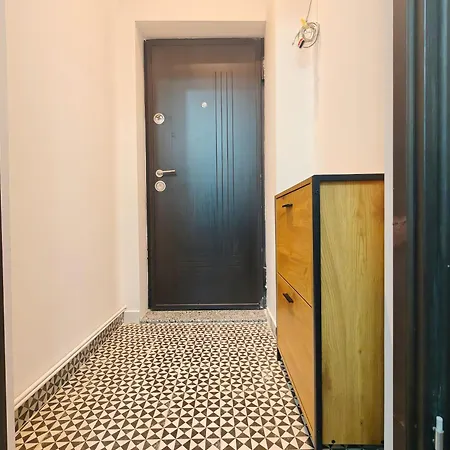 Botev Design - Walk To Old Town - Pumo Apartment *