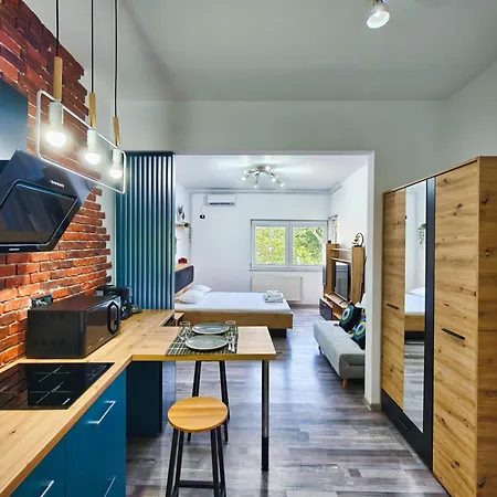 Botev Design - Walk To Old Town - Pumo Апартаменти Бухарест