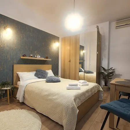 Botev Design - Walk To Old Town - Pumo Bucarest