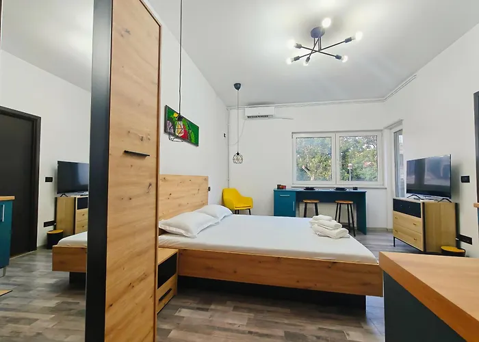 Botev Design - Walk To Old Town - Pumo Апартаменти Бухарест