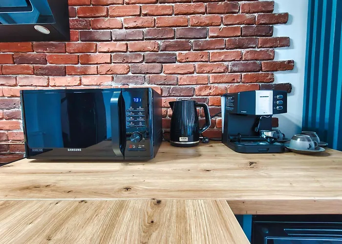 Botev Design - Walk To Old Town - Pumo