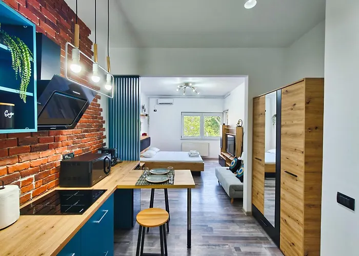 Botev Design - Walk To Old Town - Pumo Apartament Bukareszt