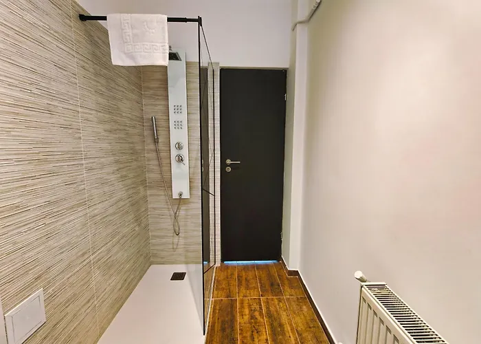 Botev Design - Walk To Old Town - Pumo * Bucareste