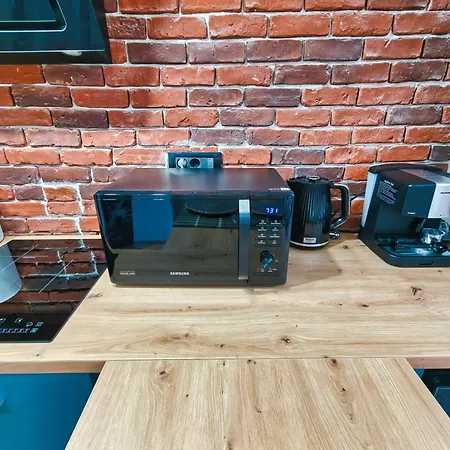 Botev Design - Walk To Old Town - Pumo Apartmán