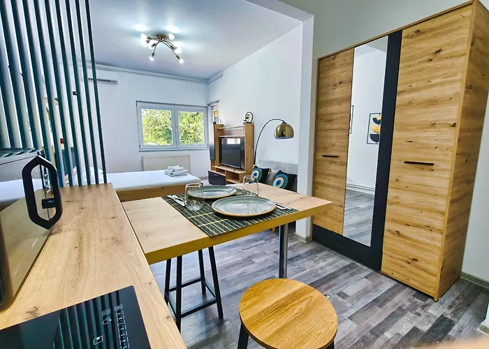 Botev Design - Walk To Old Town - Pumo Apartmán *